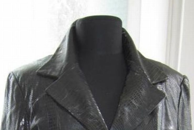 Модная  женская кожаная куртка BEBE.  Лот 113, фото №10
