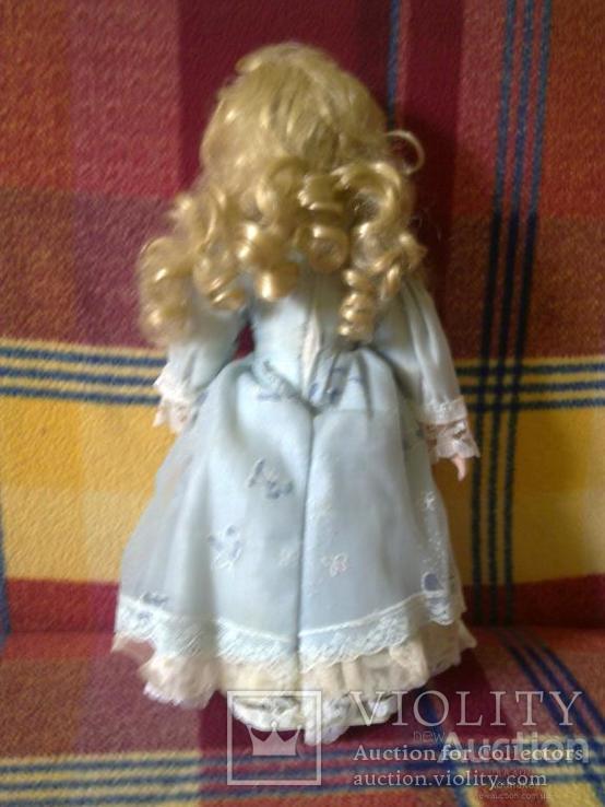 Кукла фарфоровая оригинальная в голубом, фото №3