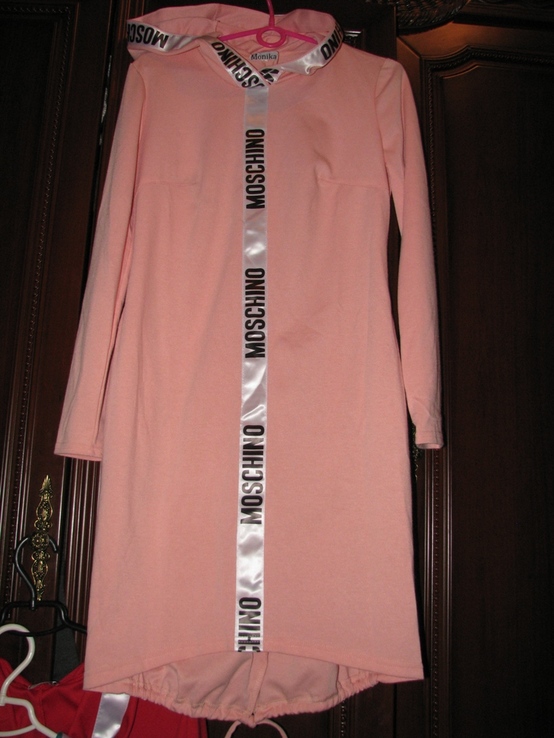 Платье в спортивном стиле с капюшоном розовое рр С, photo number 3