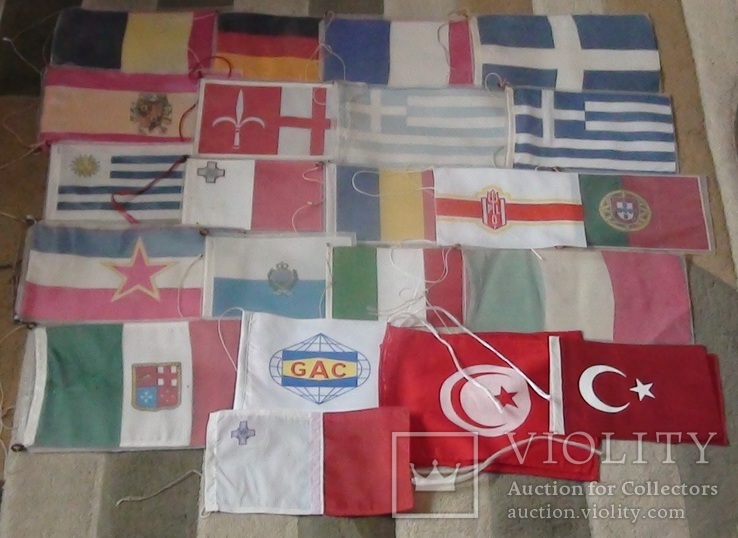 Большая коллекция вымпелов пароходств СССР и Европы и опозновательных морских флагов мира, фото №12