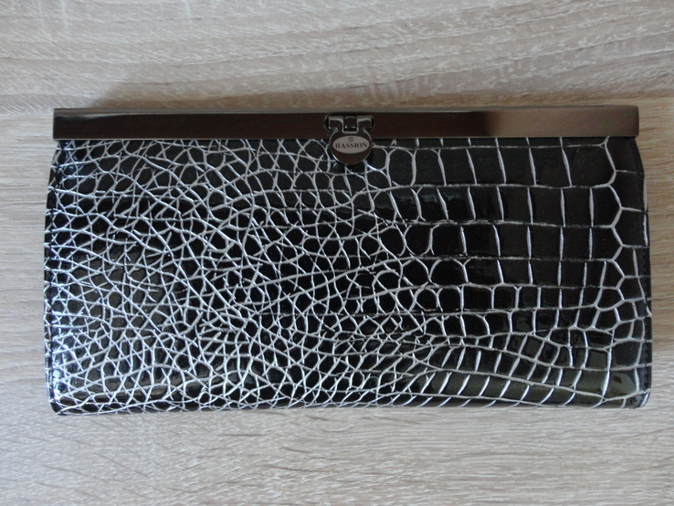 Женский кожаный кошелек HASSION черный (с глянцевым покрытием), photo number 2