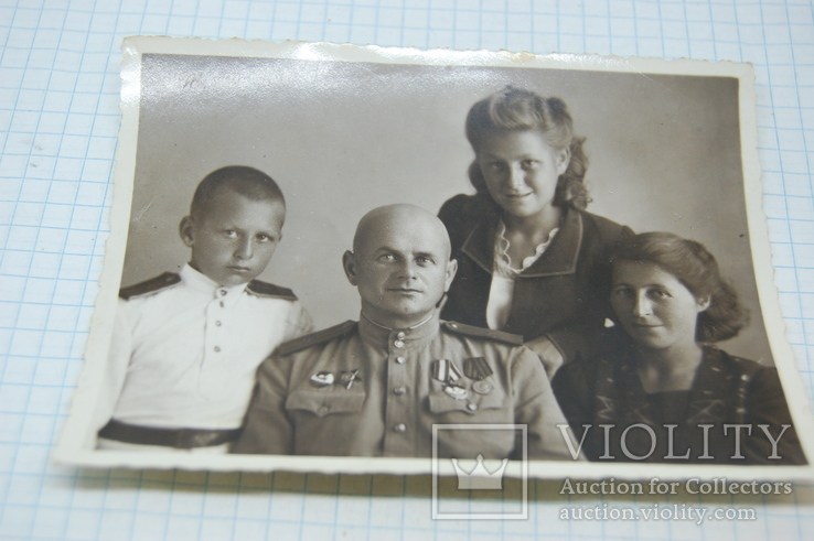 Фото Военный с семьей. Халхин-Гол. Суворовец