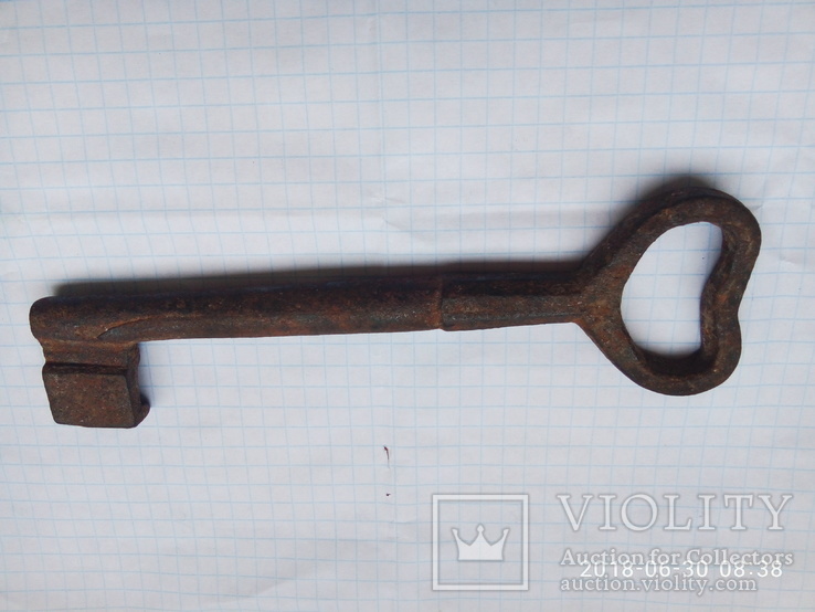 Большой старинный ключ, фото №4