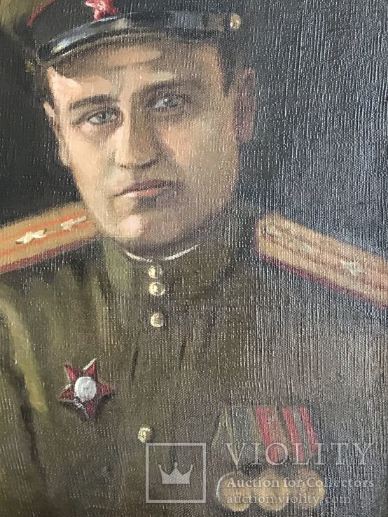 Портрет фронтового офицера в раме, фото №5