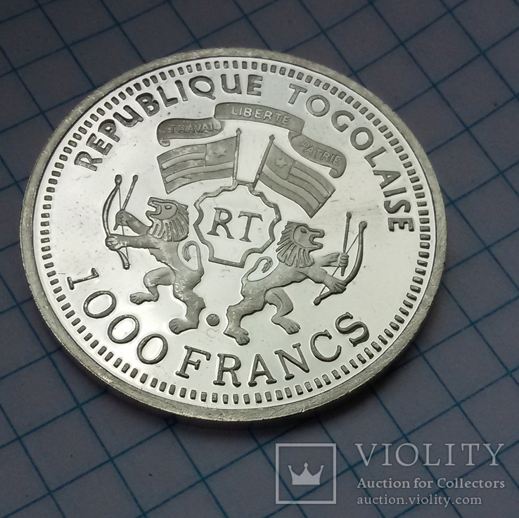 1000 Francs . Лев- 2000г., фото №3