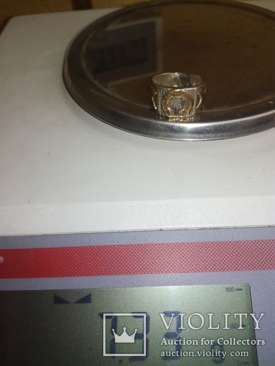 Серебрянное кольцо с золотой подковой и лошадями., фото №3