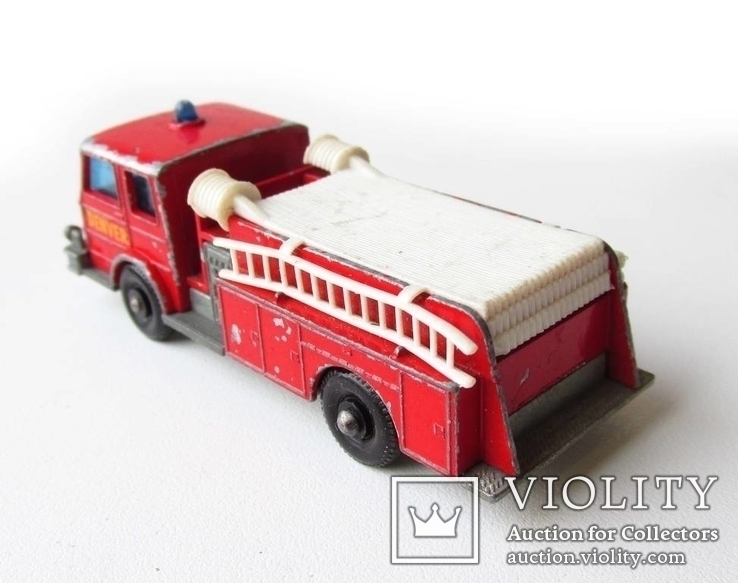 MATCHBOX модель Матчбокс 29 Fire Pumper Truck пажарная England 1960 года., фото №4