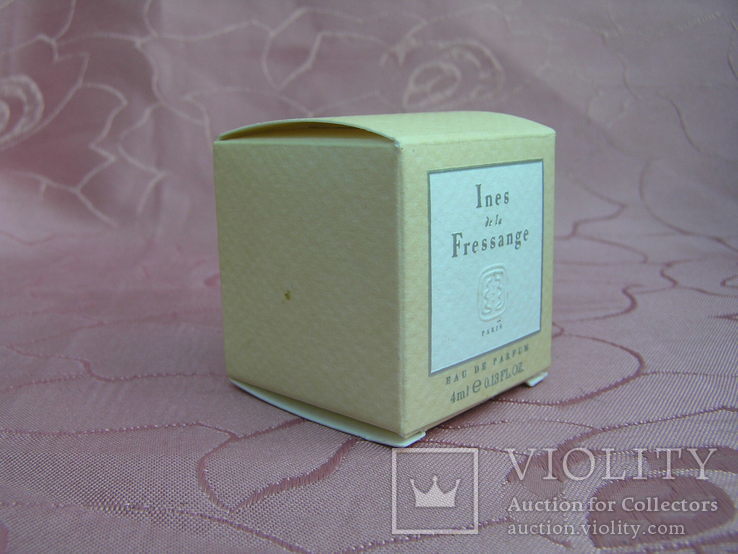 Коробка від парфюми Ines de la Fressange (Зроблено в E.E.C.) Євросоюз, фото №3