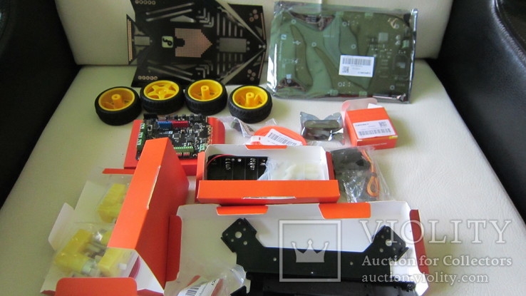 Сборной робот Cherokey: A 4WD Arduino Basic Robot Building Kit, фото №3