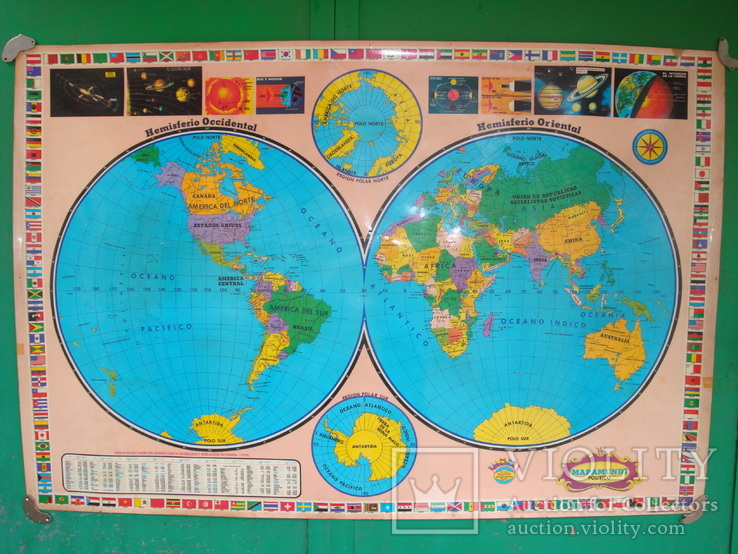 Старая карта Земли полушарий с флагами стран