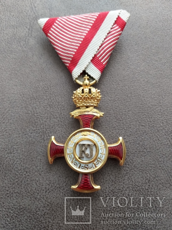 Золотой крест заслуг с короной, фото №2
