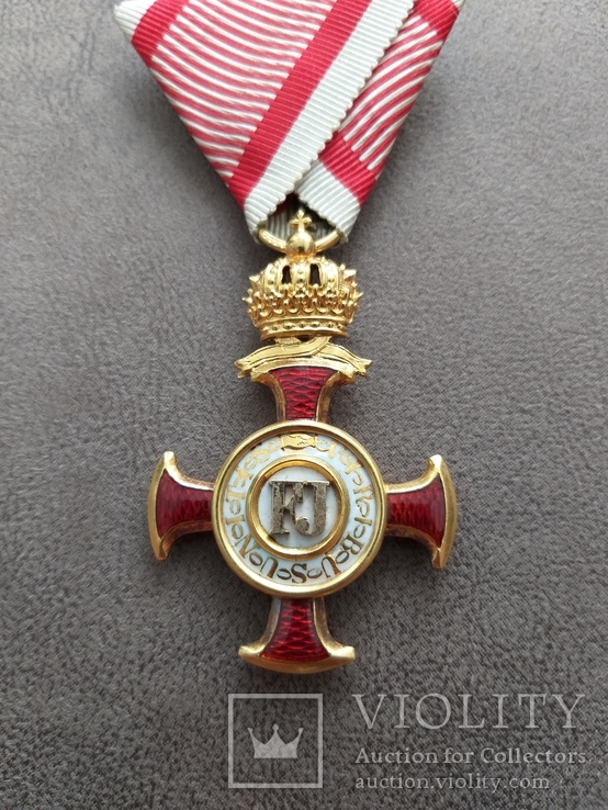 Золотой крест заслуг с короной, фото №3