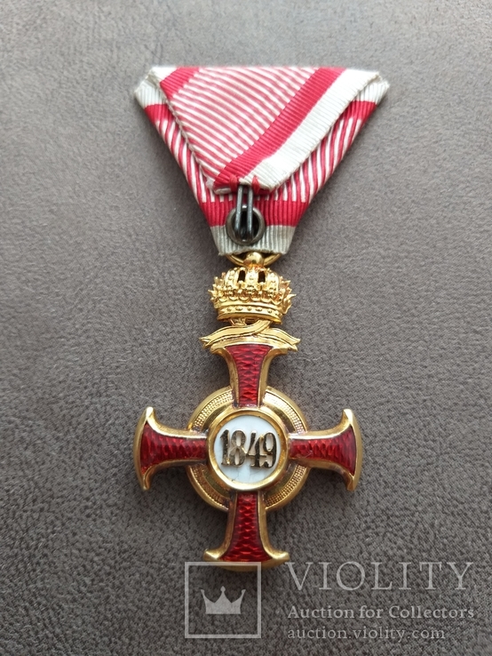 Золотой крест заслуг с короной, фото №4