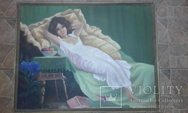 Картина дама на диване