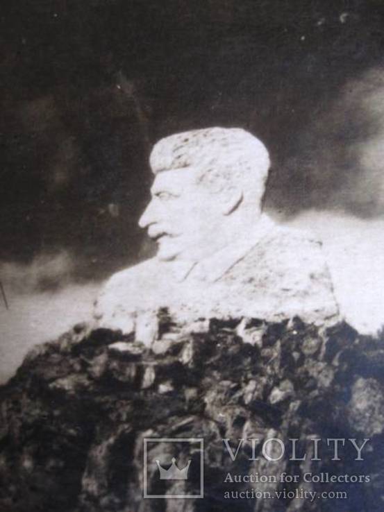 Бюст   И. В. Сталина высеченный из скалы 1935г., фото №2