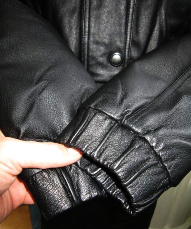 Стильная женская кожаная куртка Vera Pelle, Италия. Лот 253, фото №5