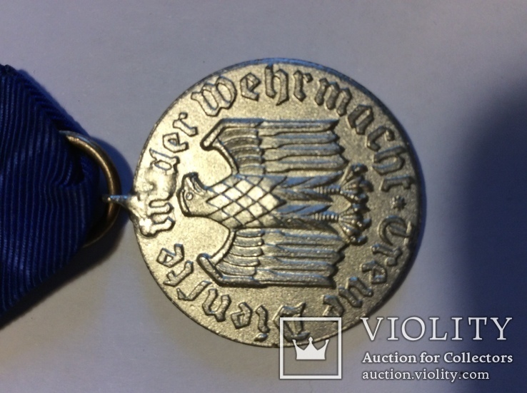 Медаль «За 4-летнюю выслугу в Вермахте» 4 класса образца 1957 года., фото №9
