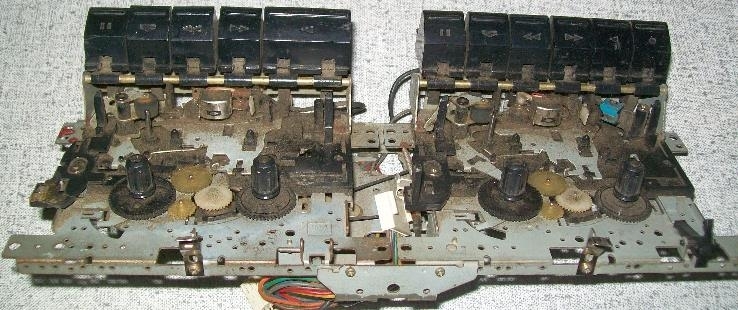 Лентопротяжка из двухкассетной импортной магнитолы с двигателем 9 В. Б/У., фото №2