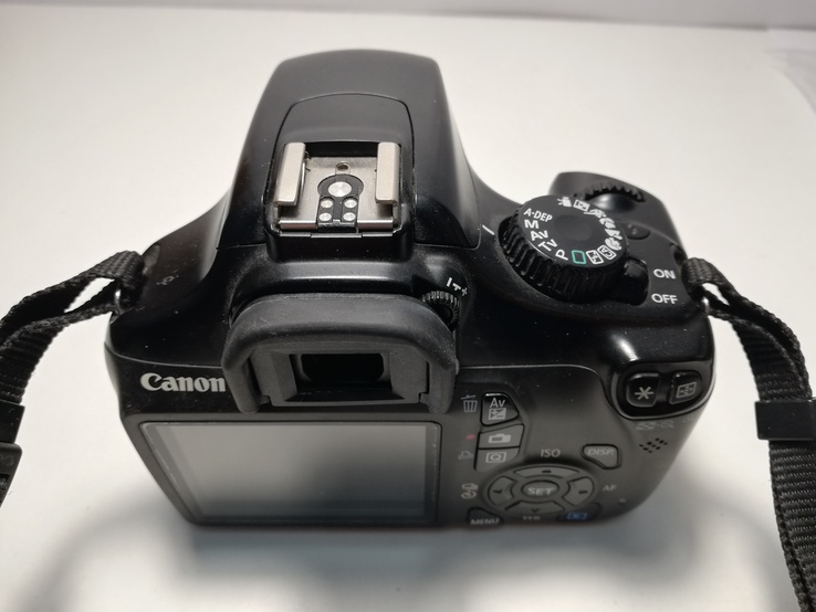 Зеркальный фотоаппарат Canon 1100D (код 560), фото №2