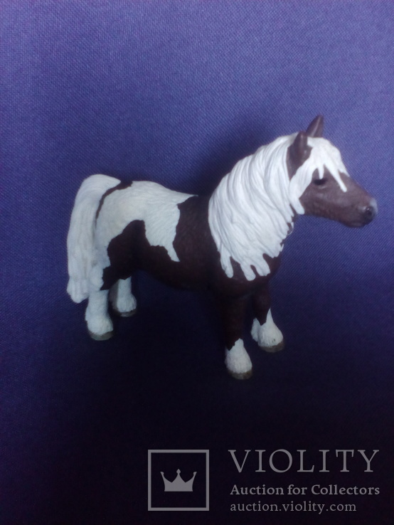 Фигурка Лошадь с белой гривой и белым хвостом фирмы Schleich, фото №2