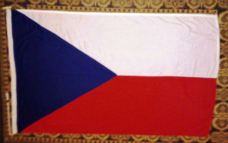 Флаг Чехии. Размеры 165 Х 100 см. 100 % хлопок. Имеет прошивку под флагшток и крепление, фото №2