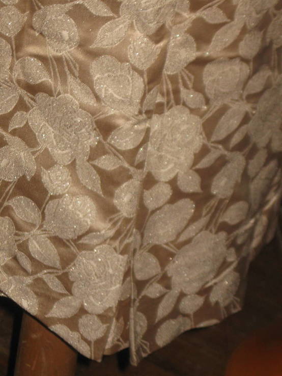 Эксклюзивное парчовое платье от модистки, фото №10