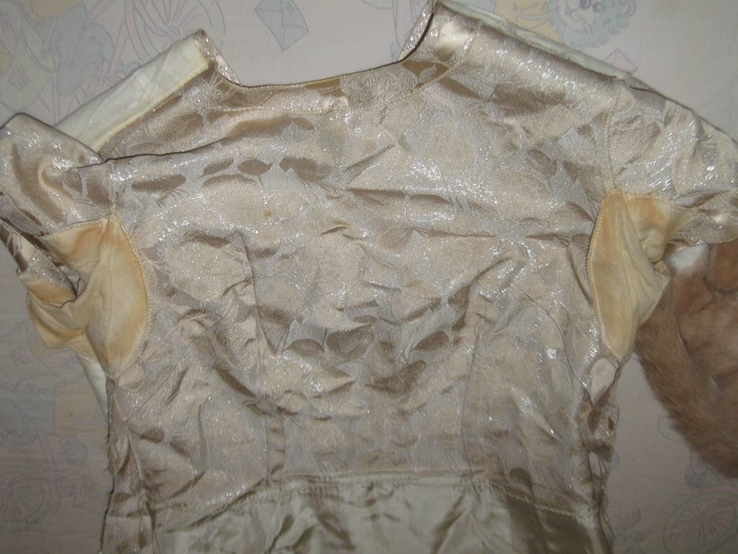 Эксклюзивное парчовое платье от модистки, фото №11