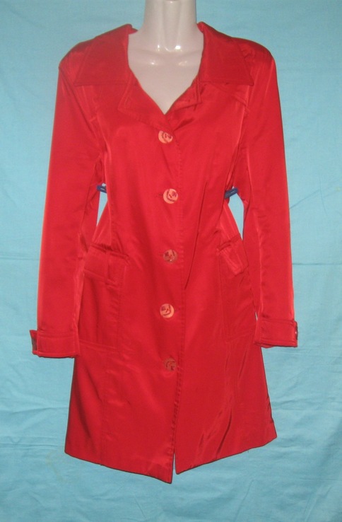 Пальто женское красное. Демисезонное., фото №2
