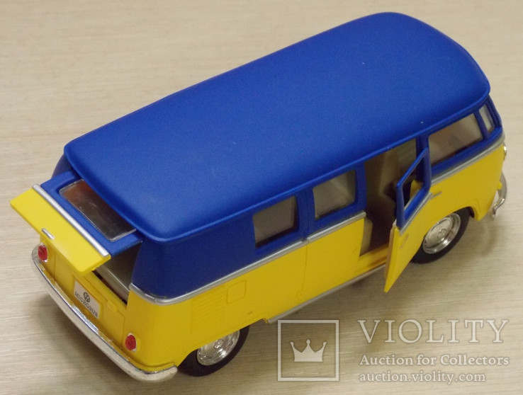 1:32 Kinsmart 1962 Volkswagen Classical Bus, фото №4