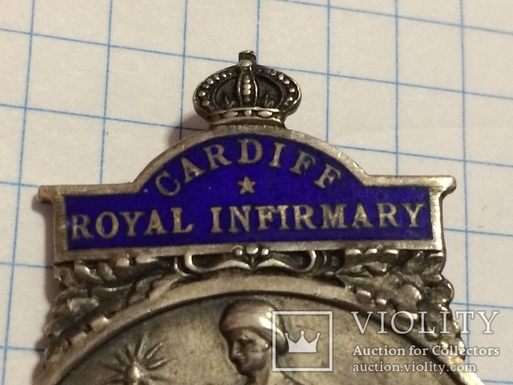 Знак Cardiff Royal Infirmary Кардифф Англия 1921 г серебро, фото №7