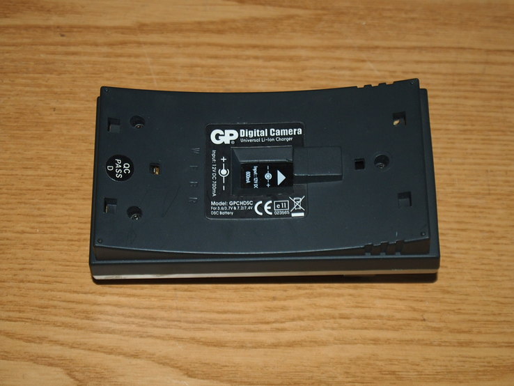 Шнуры USB, камера, зарядка для тел. универсальное зарядное ус-во для батарей, МТС коннект., фото №5