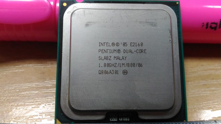 Процессор Intel Pentium E2160 /2(2)/ 1.8GHz, фото №3