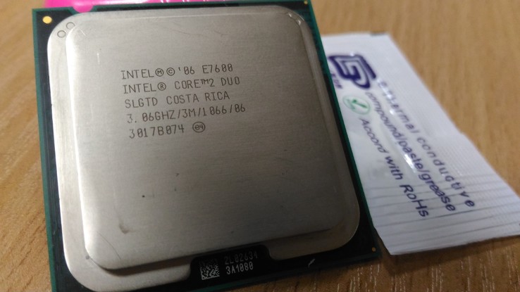 Процессор Intel Core 2 Duo Processor E7600 (3M Cache, 3.06 GHz, 1066 MHz FSB), фото №2