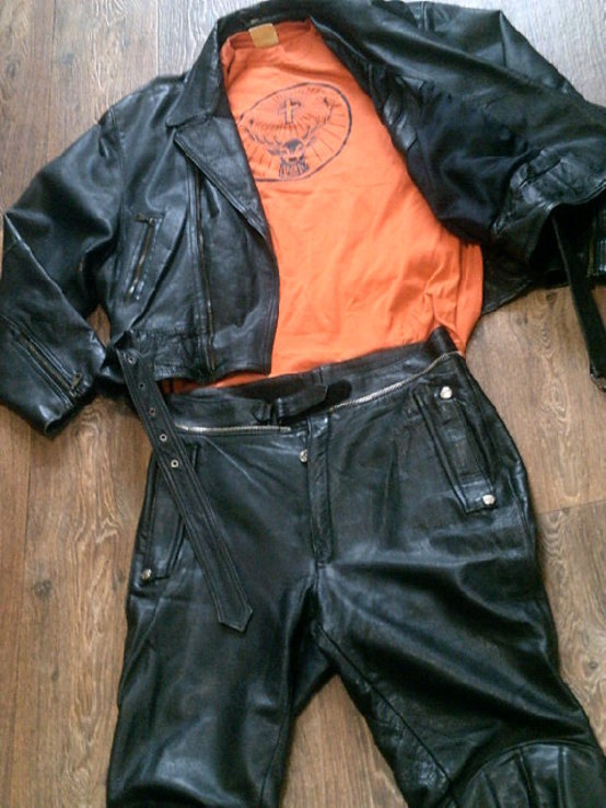 Кожаный мотокомплект (куртка ,штаны ,футболки), photo number 8