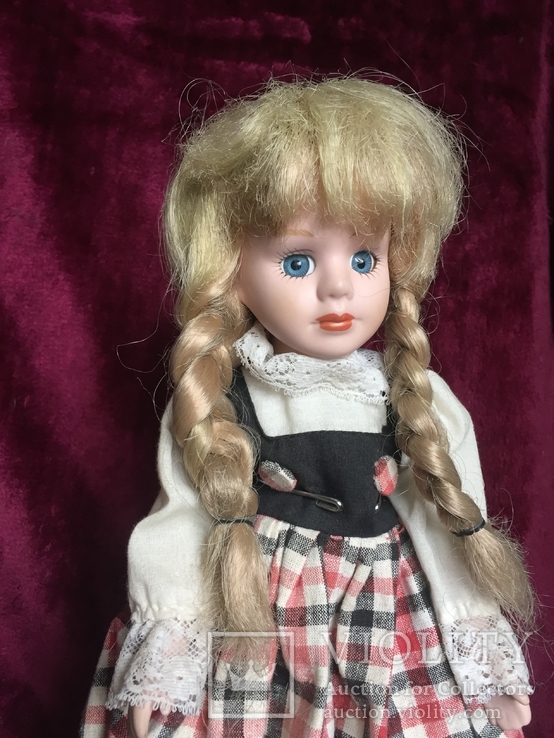 Винтажная кукла , фарфор с косичками, фото №3