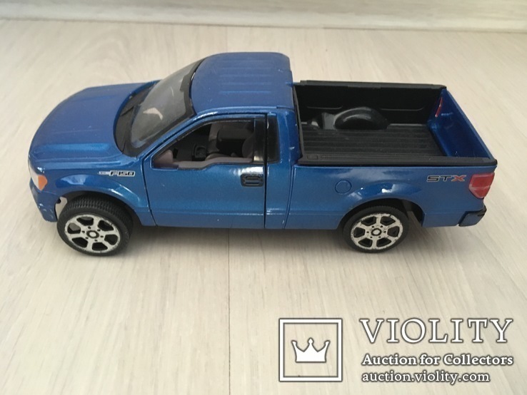 Модель Авто Ford F-150stx 2010 г 1:27 номер 01319 бу, фото №4