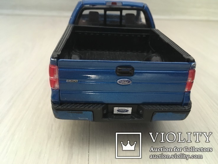 Модель Авто Ford F-150stx 2010 г 1:27 номер 01319 бу, фото №6