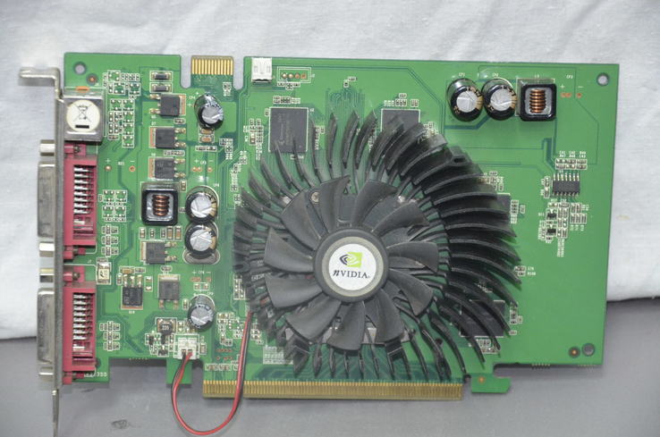 Видеокарта Palit GeForce 8600 GT 256 Мб, фото №2