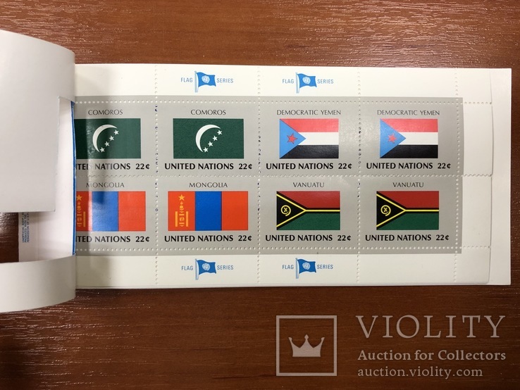 Буклеты с марками ООН «Флаги» 1982-1988гг. и папка с марками ООН 1992г. (Лот 243), фото №8