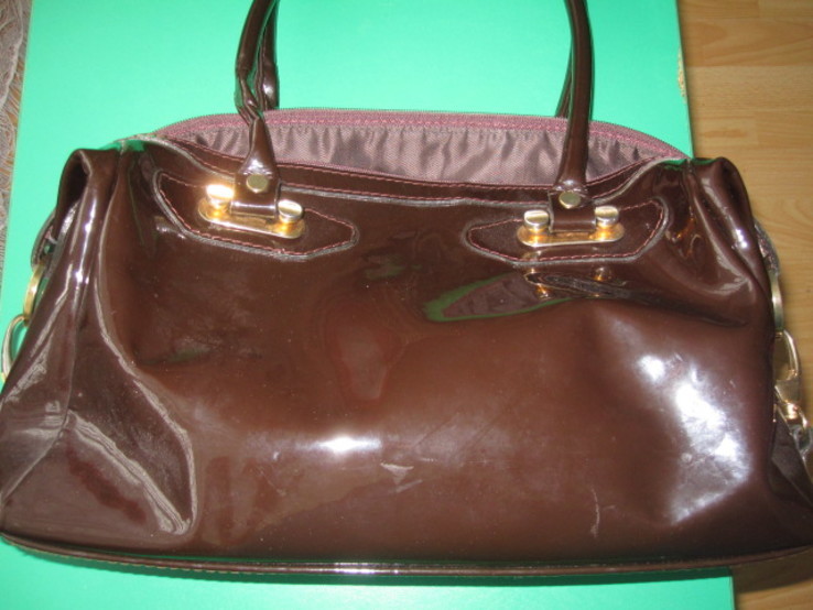 Кожаная лакированная женская сумка, фото №3