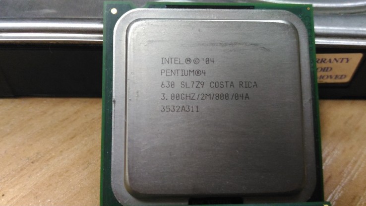Процессор Intel Pentium 4 630 /1(2)/ 3GHz  + термопаста 0,5г, photo number 3