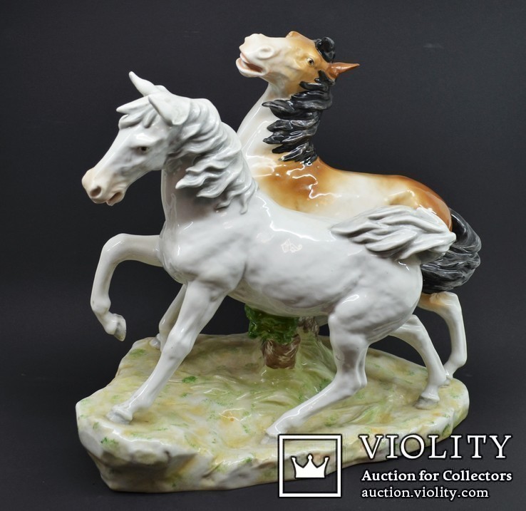 Довоенная фарфоровая композиция пары лошадей  Thuringia Висота: 30 см, фото №2