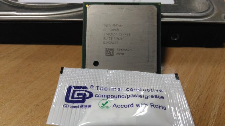 Процессор Intel Celeron /1(1)/ 2.5GHz  + термопаста 0,5г, фото №2