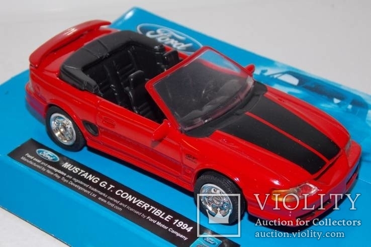1:43 Ford Mustang Convertible  1994, фото №3