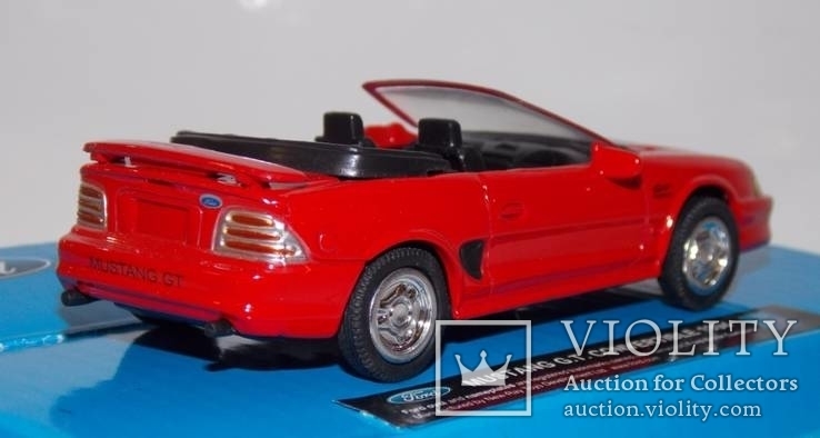 1:43 Ford Mustang Convertible  1994, фото №4