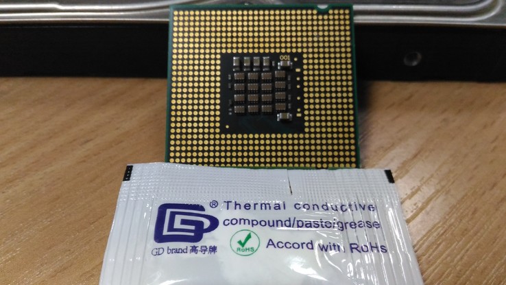 Процессор Intel Celeron D352 /1(1)/ 3.2GHz + термопаста 0,5г, фото №4