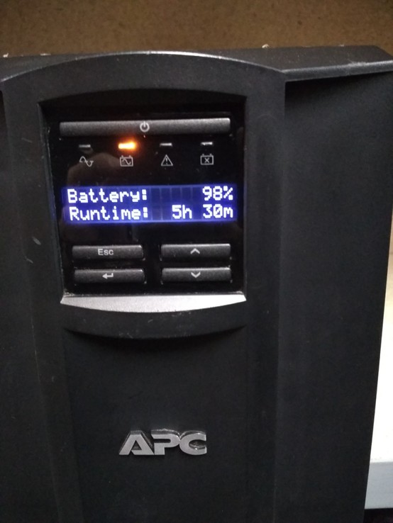 ИБП UPC синусоида 1кВт APC Smart-UPS 1500VA LCD APC Smart-UPS 1500VA LCD (SMT1500I), фото №5