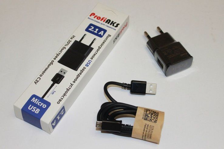 Зарядное устройство Profi 2.1A + кабель MicroUsb