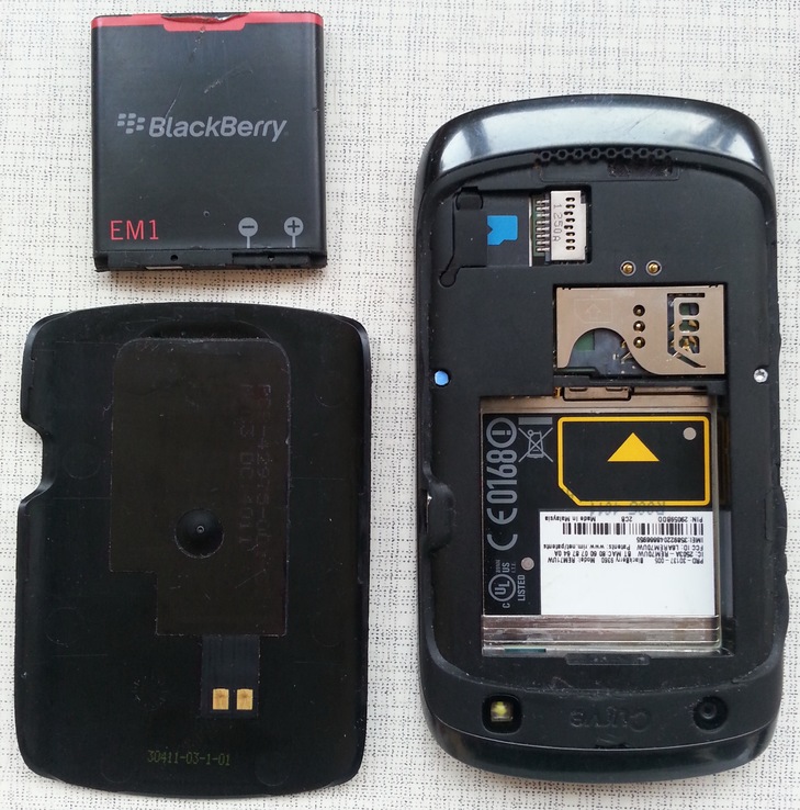 BlackBerry 9360 Curve, photo number 4