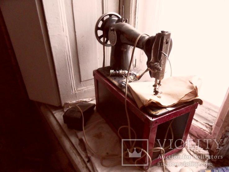 Машинка швейная Зингер с электромотором, фото №2